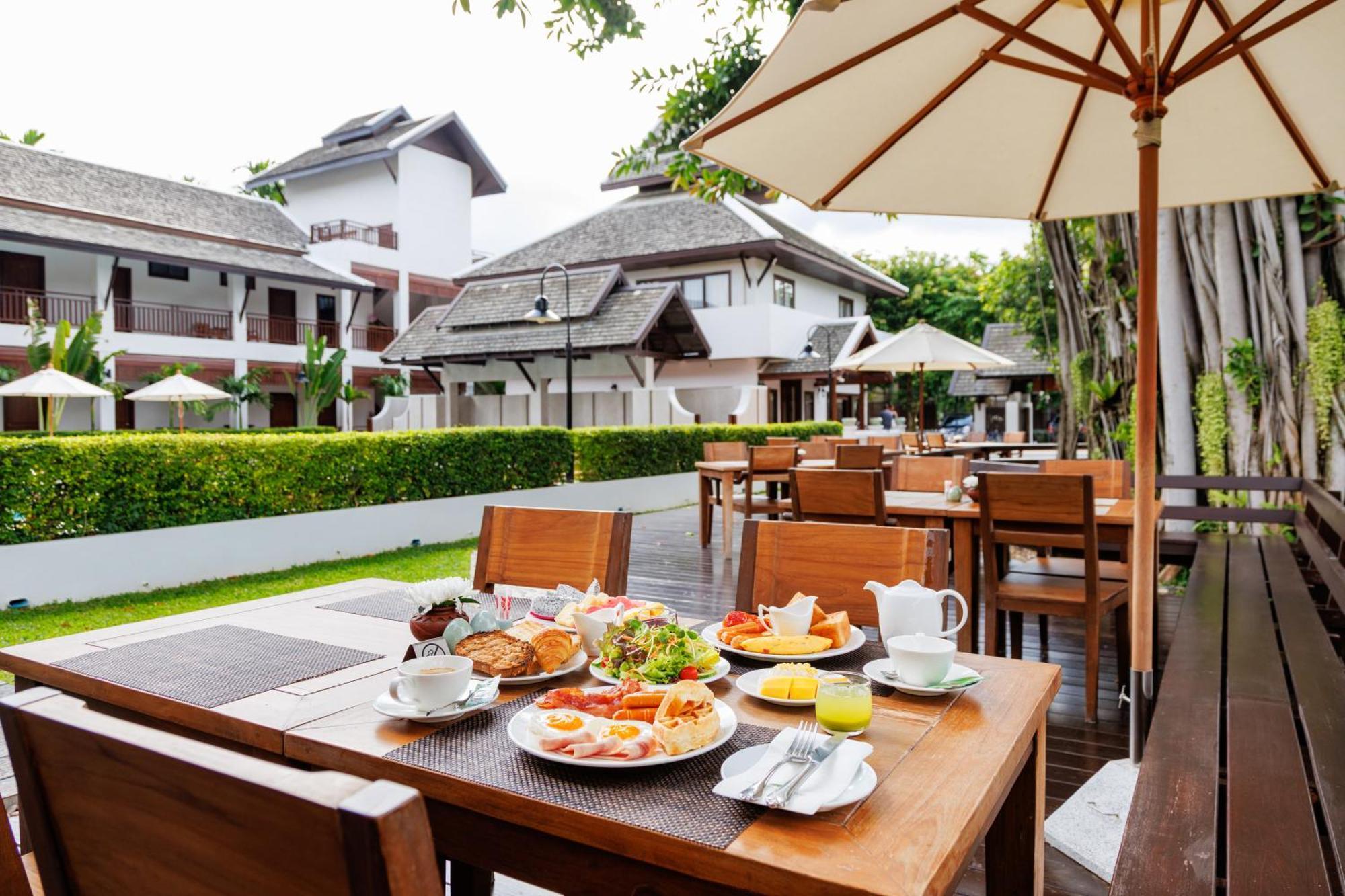 Rimping Village Hotel 4*